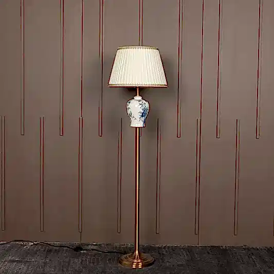 Kannus Eskitme Beyaz Porselen Lambader