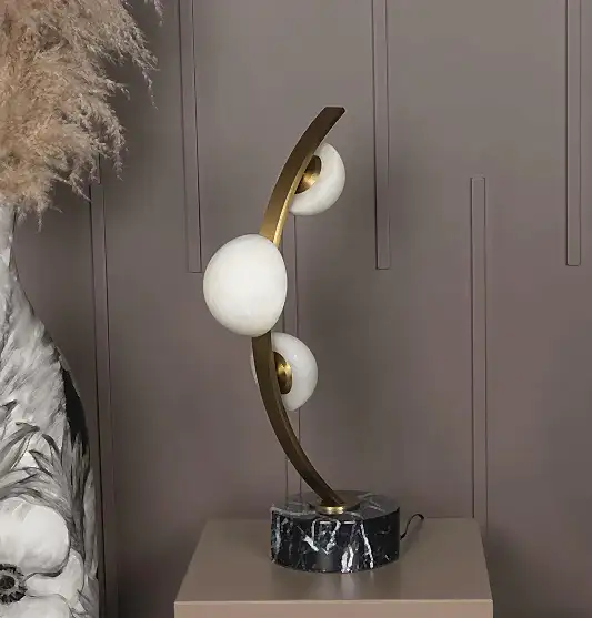 Hartum Mermer Eskitme Masa Lambası